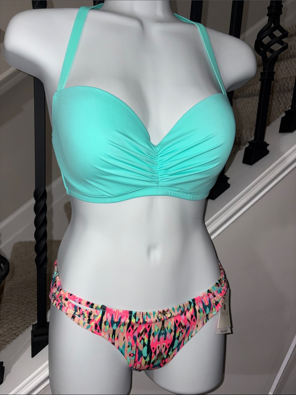 NWT- 2pc Bikini set 1 TOP size 34C with 2 bottom to choose XS